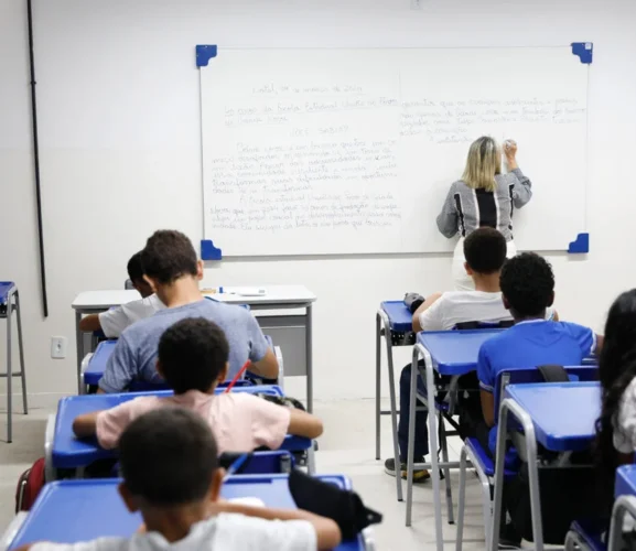 Inscrições para processo seletivo público na área da educação em Natal têm início nesta segunda-feira