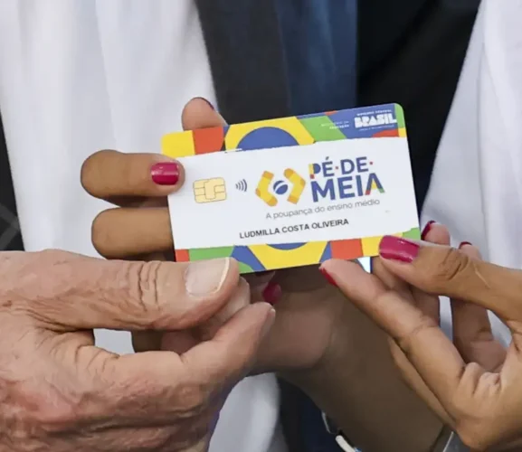 Saiba quem tem direito ao Pé-de-Meia