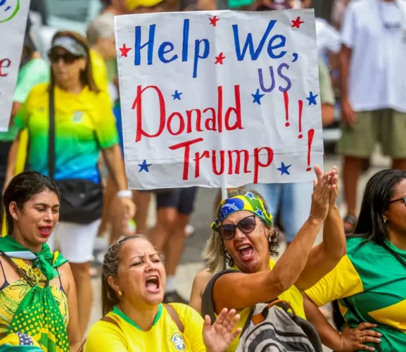 Ato pró-anistia mostrou Bolsonaro com povo de menos em seu apoio